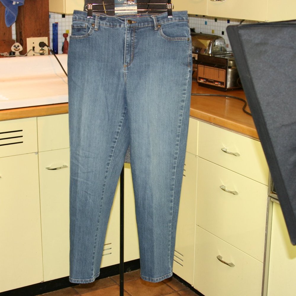 Gloria Vanderbilt Amanda Women's Denim Jean Pants